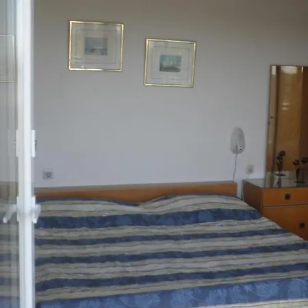 With Wifi - 13830 Pula