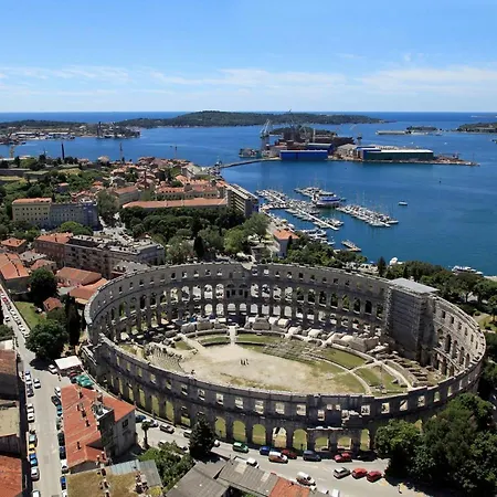 With Wifi - 13830 Pula